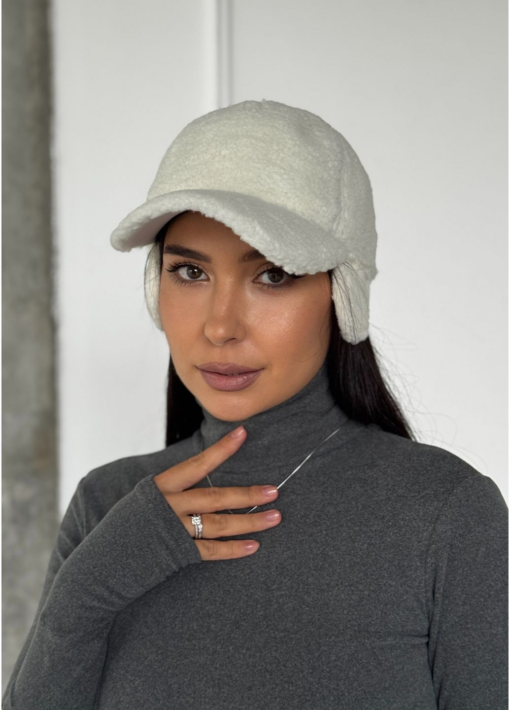 Теплая женская кепка с ушками InFashion Кепка (366820541)