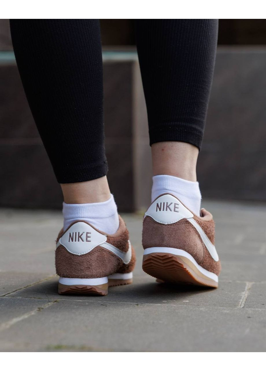 Стильні жіночі кросівки No Brand коричневі демісезони (372384781)