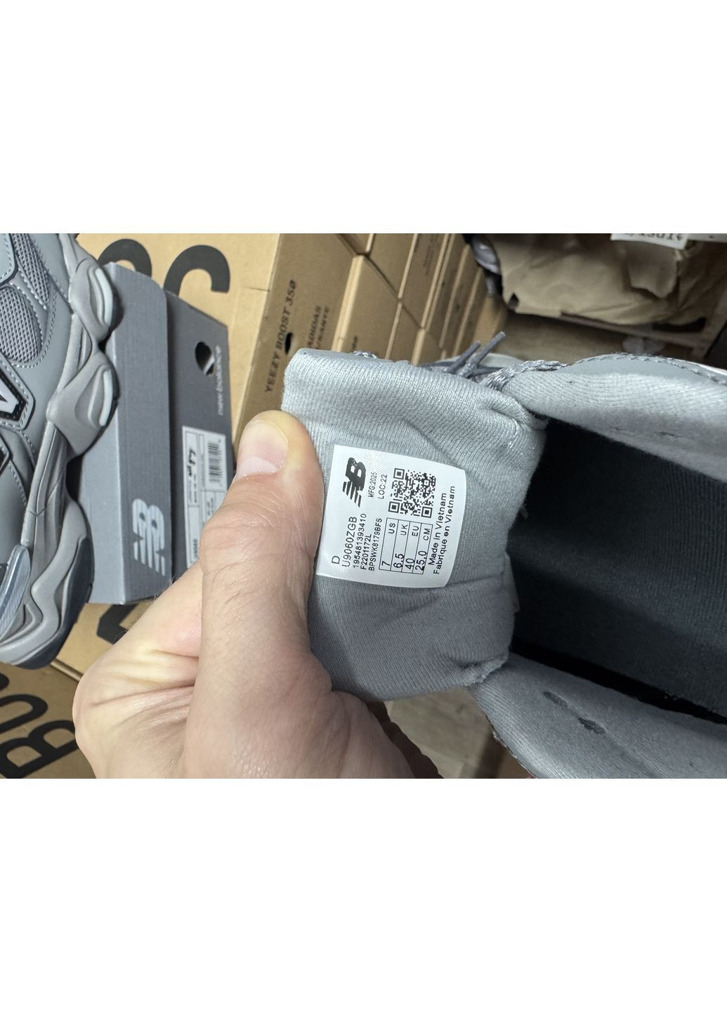 Сірі всесезонні кросівки new balance 9060 shadow grey No Brand