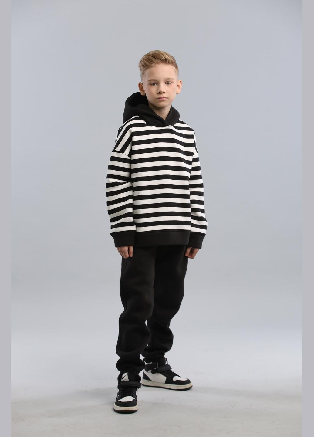 Черный демисезонный костюм подростковый на флисе брючный IRmAS оверсайз