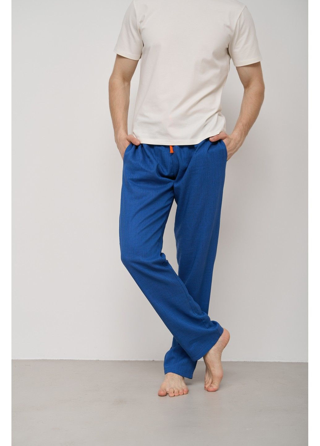 Пижама мужская футболка молочная + штаны лен синие Handy Wear (280931911)