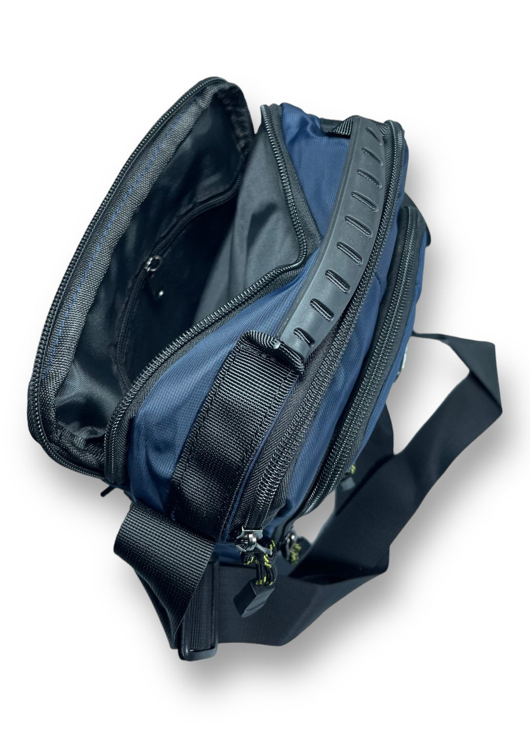 Сумка через плече 5л,, 2 відділення, 2 зовнішні кишені, 1 кишеня на звороті, 2 внутрішні кишені, розміри: 24*20*10 см, синя Lanpad (267495578)