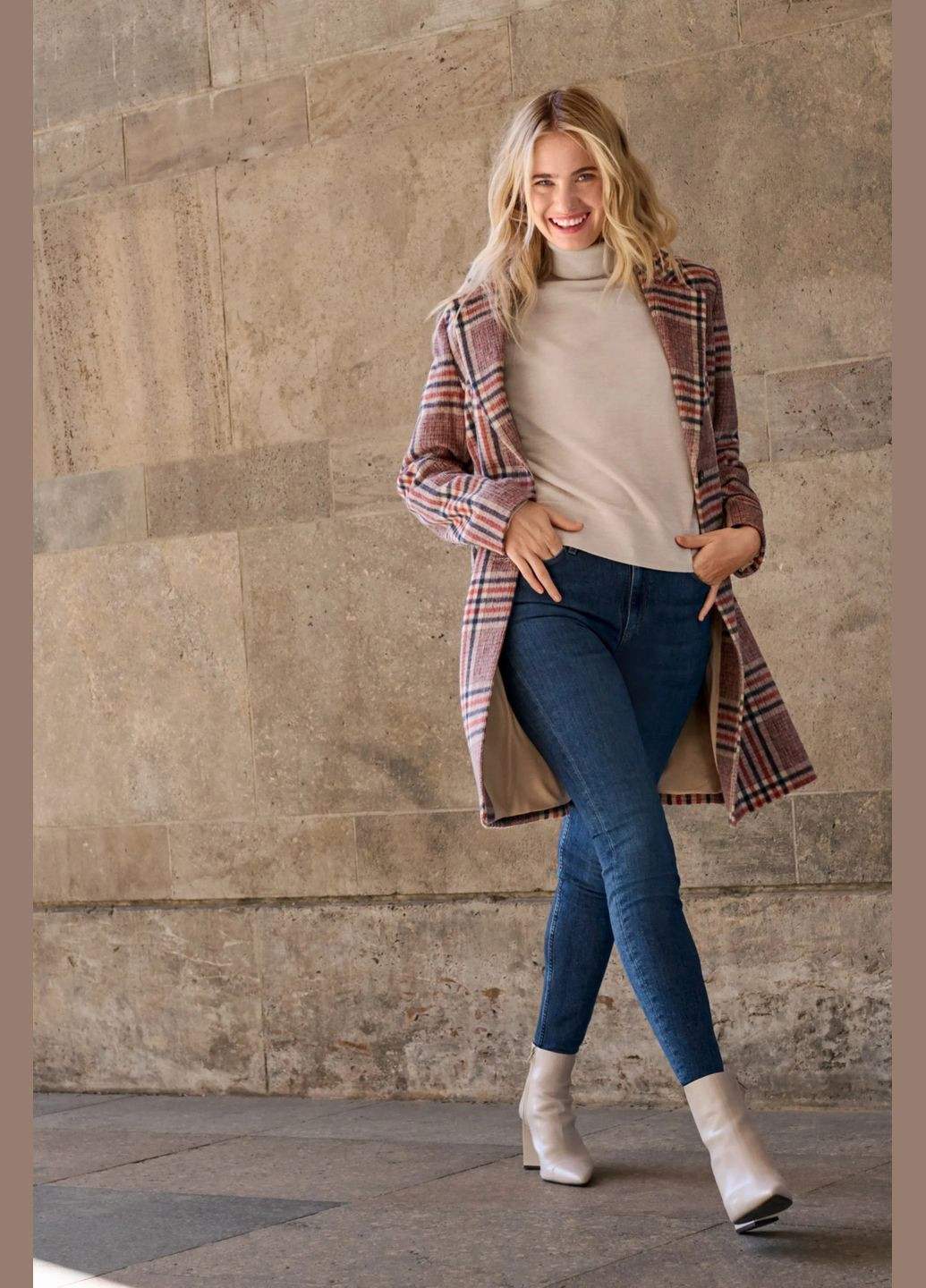 Комбинированное демисезонное Пальто в клетку C&A