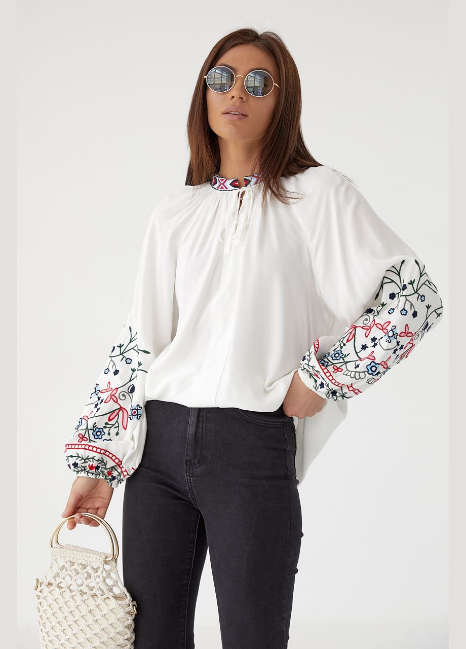 Белая женская вышиванка с завязками ESQ (322565391)