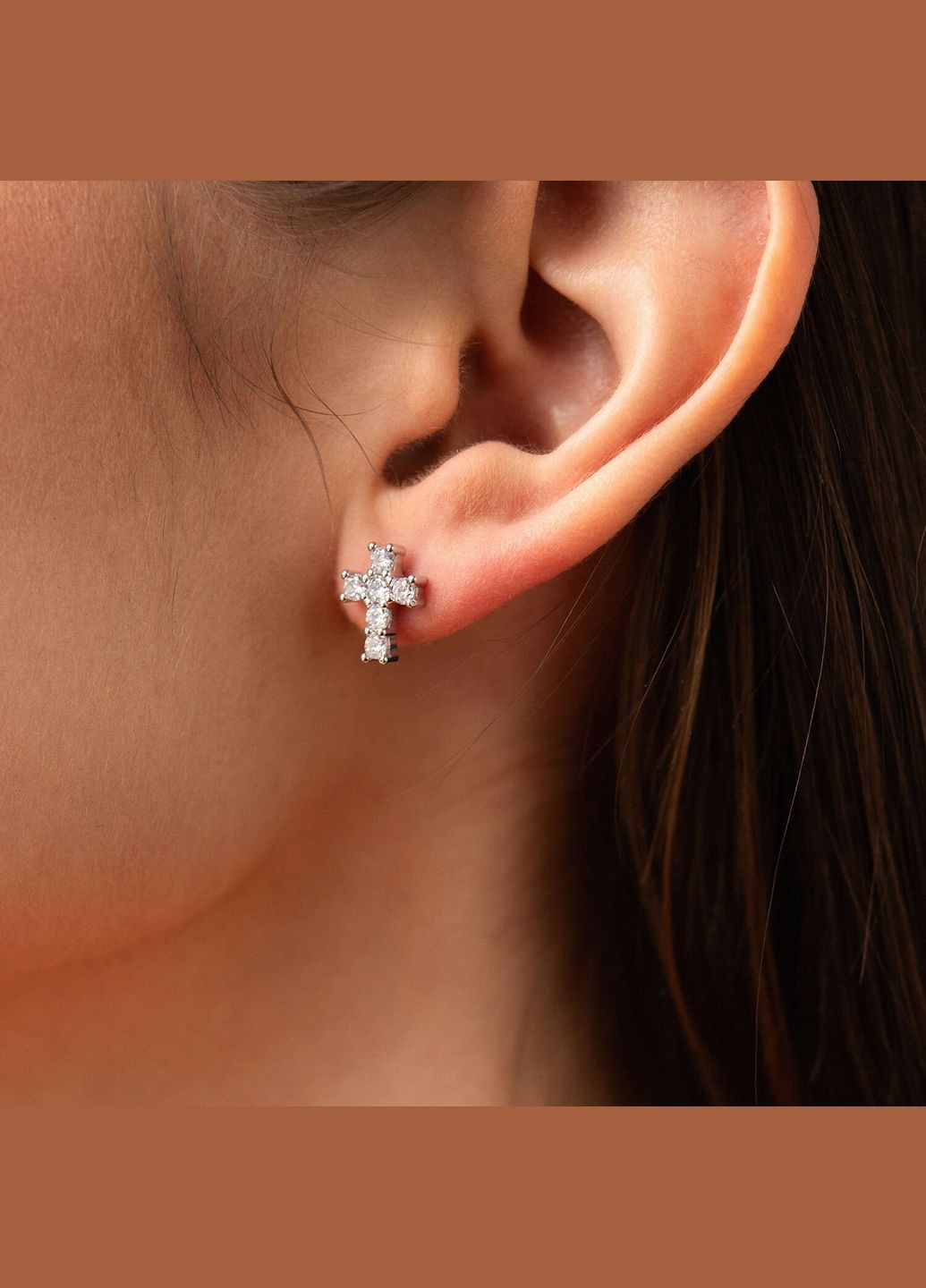 Срібні сережки - пусети Хрестики (фіаніти) 058310 Oniks (264025434)