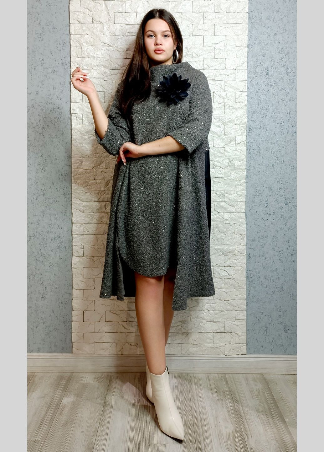 Серое кэжуал платье оверсайз Mitica&Co однотонное