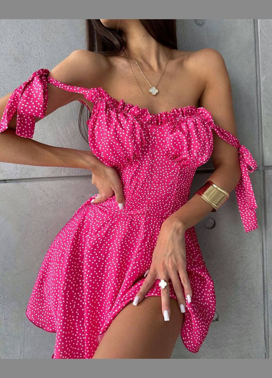 Короткий летний комбинезон без рукава с открытым декольте и плечами, розовый комбинезон в горошек из качественного софта No Brand 551 розовый