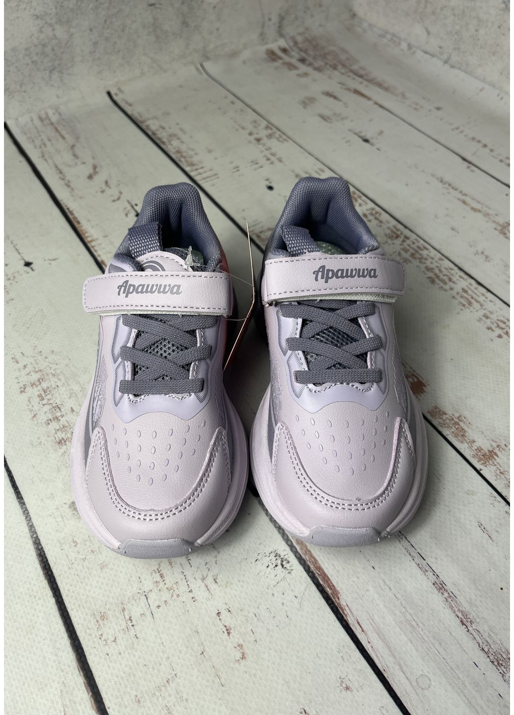 Світло-фіолетові всесезонні кросівки дитячі на дівчинку фіолетовий (471) Apawwa