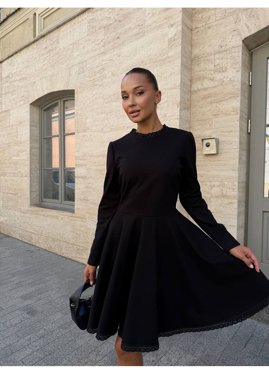 Черное кэжуал женское платье с расклешенной юбкой с пышной юбкой Україна однотонное