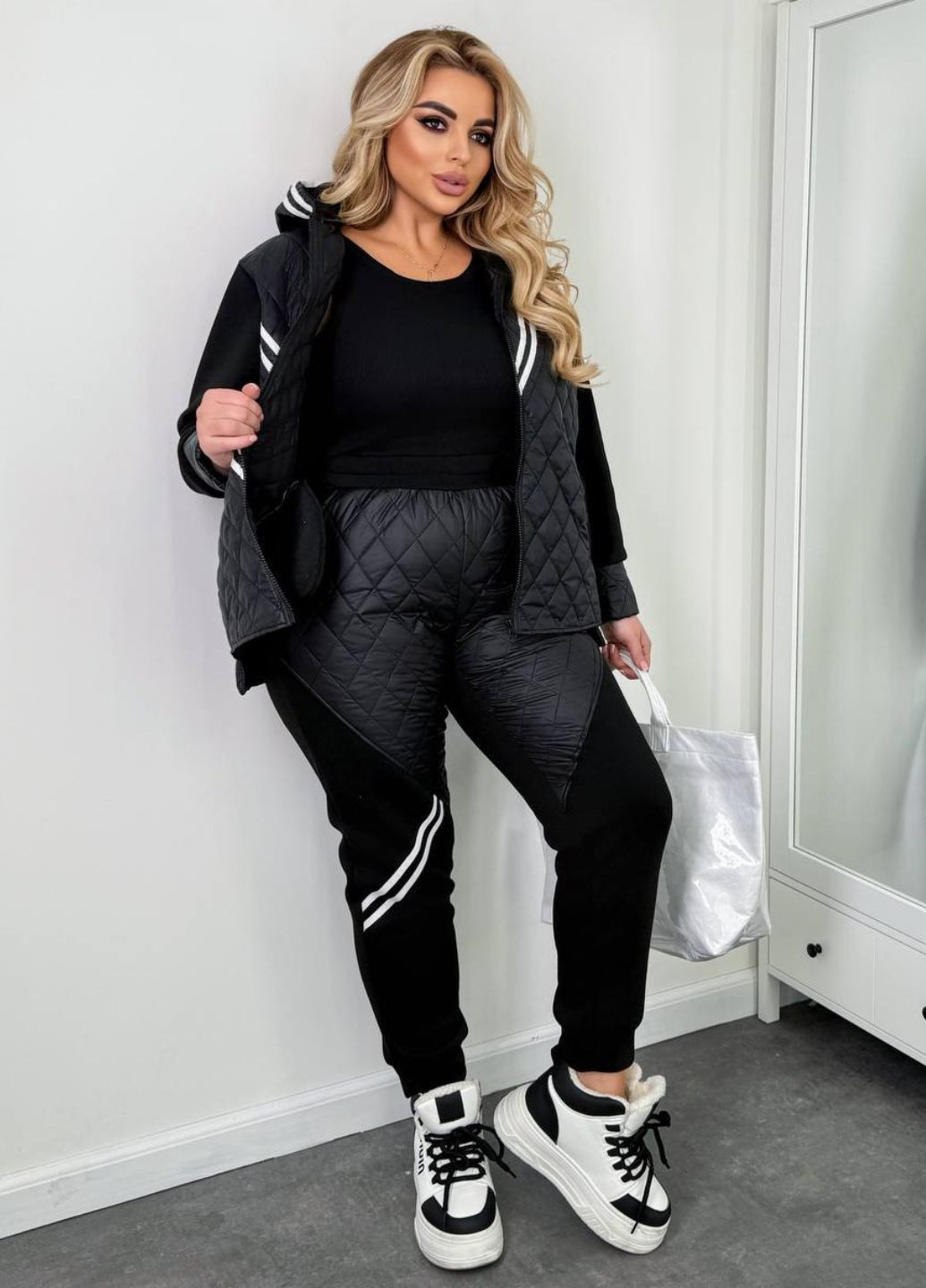 Женский стеганый костюм-двойка с лампасами Tik-Tak (340334375)