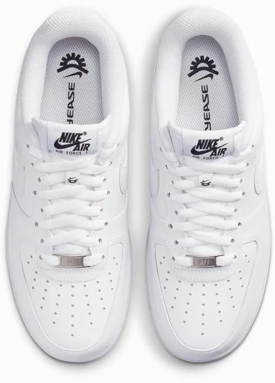 Кроссовки женские Air Force 1 07 Flyease (DX5883-100) Nike белые демисезоны (382737990)