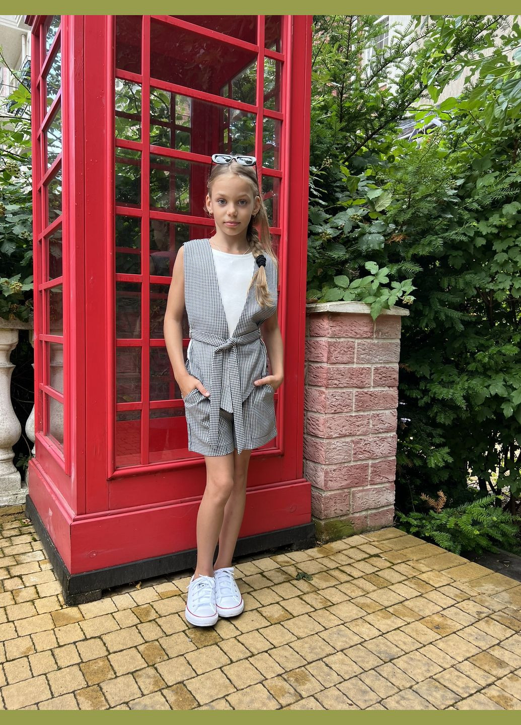 Костюм шкільний для дівчинки жилетка та шорти 128-158 No Brand (346058474)