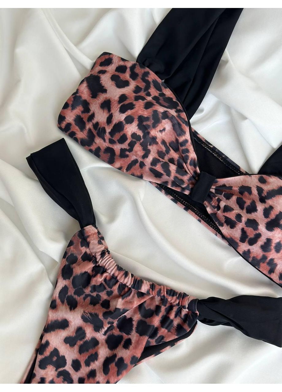 Комбинированный летний женский купальник леопардовый с черными бретелями / женский купальник розовый лео с высокими трусиками No Brand