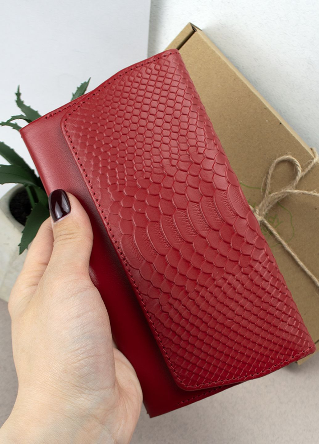 Подарунковий жіночий набір №91: гаманець Leona + обкладинка на паспорт (червоний пітон) HandyCover (283323789)