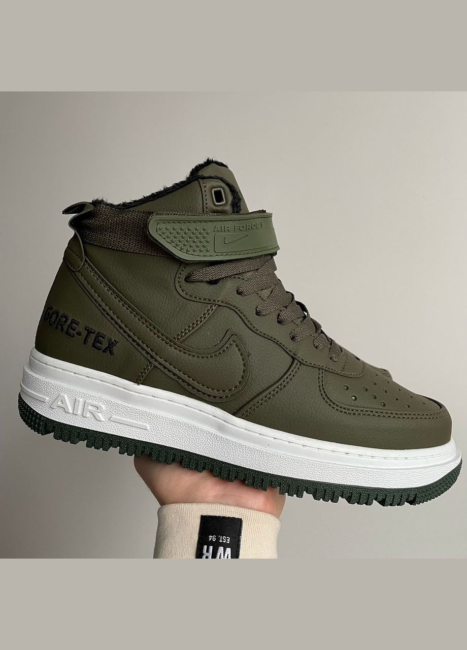 Оливковые (хаки) зимние кроссовки зимние мужские nike air force 1 winter high khaki fur gore-tex | найк аир форс 1 высокие хаки с мехом No Brand