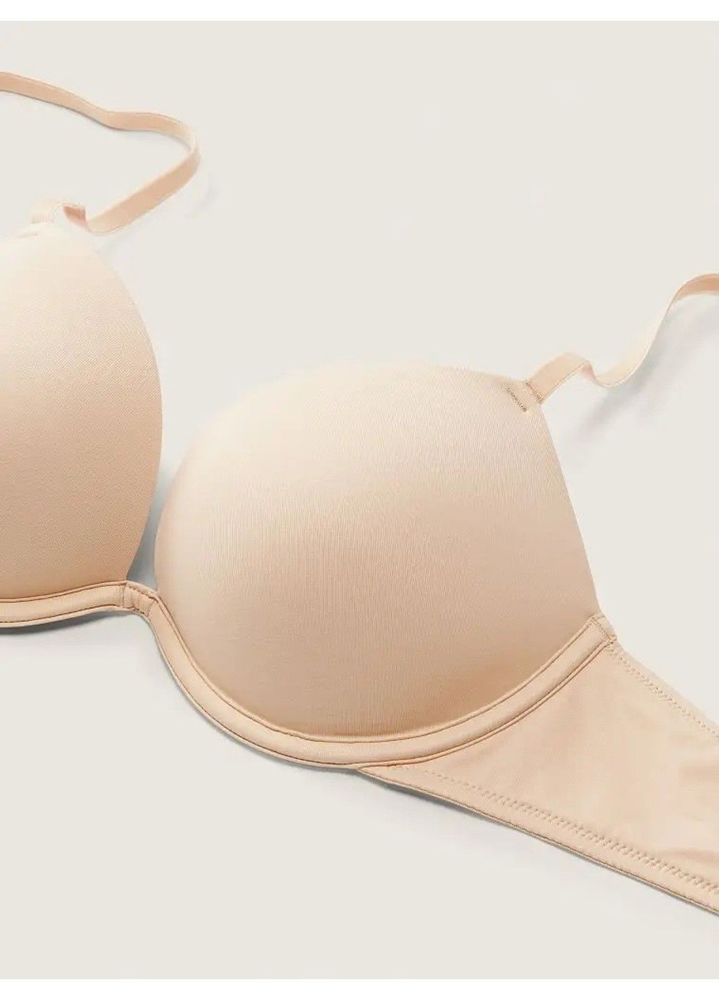 Бежевий бюстгальтер pink wear everywhere super push-up pink Victoria's Secret