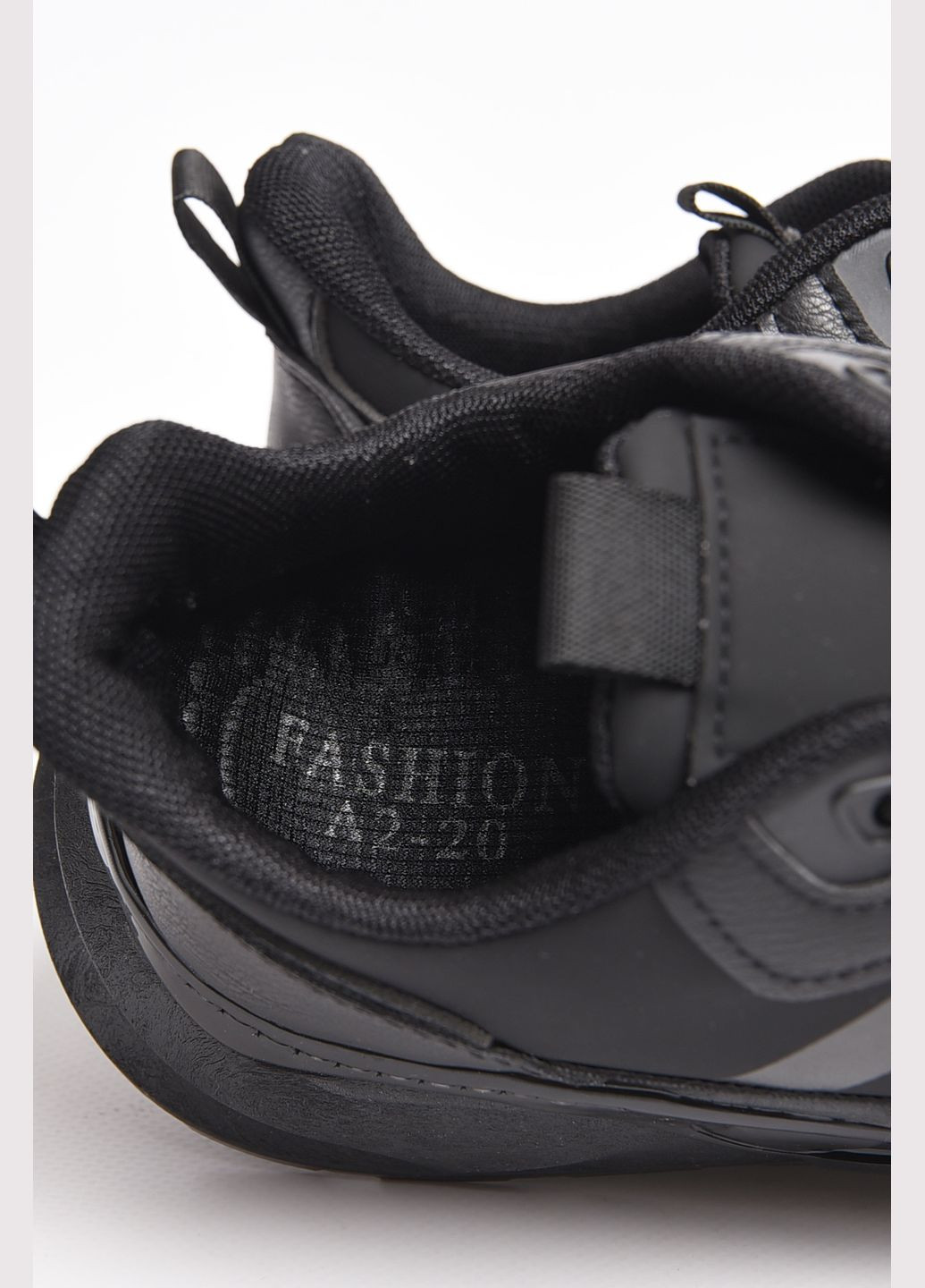 Чорні Осінні кросівки чоловічі чорного кольору на шнурівці Let's Shop