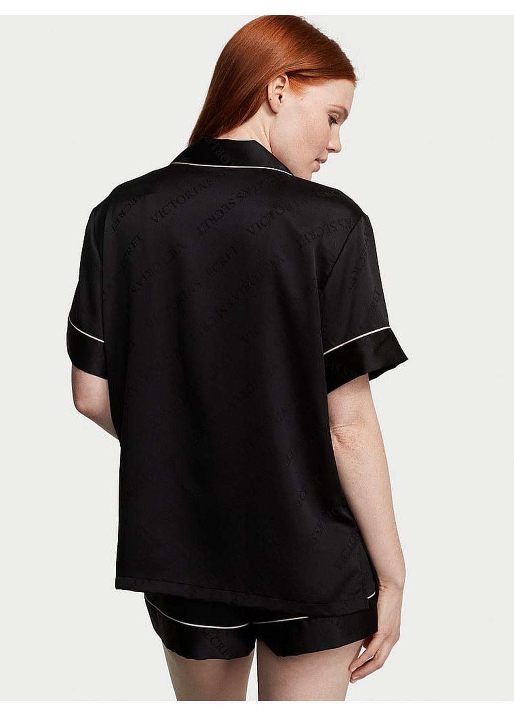 Чорна всесезон піжама satin short pajama set black Victoria's Secret