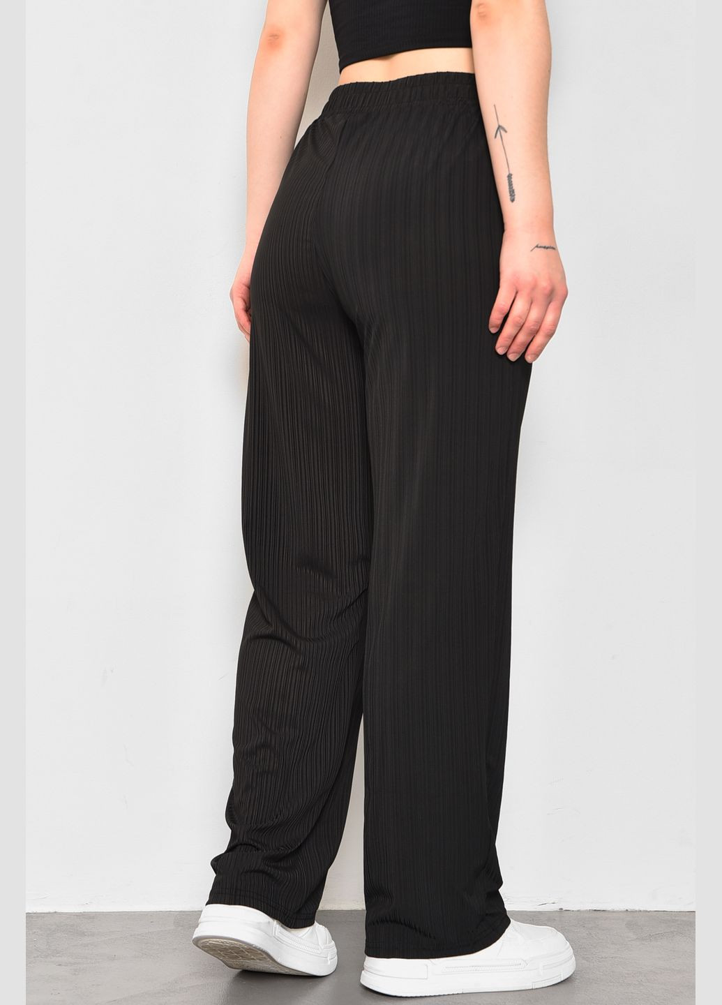 Штани жіночі розкльошені чорного кольору Let's Shop (285692156)