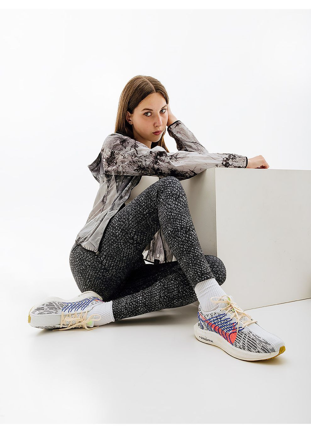 Женская Ветровка W NK TRAIL REPEL JKT Комбинированный Nike (333958685}