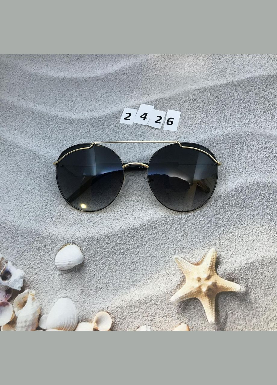 Трендові сонцезахисні окуляри чорні з золотою оправою No Brand (302490665)