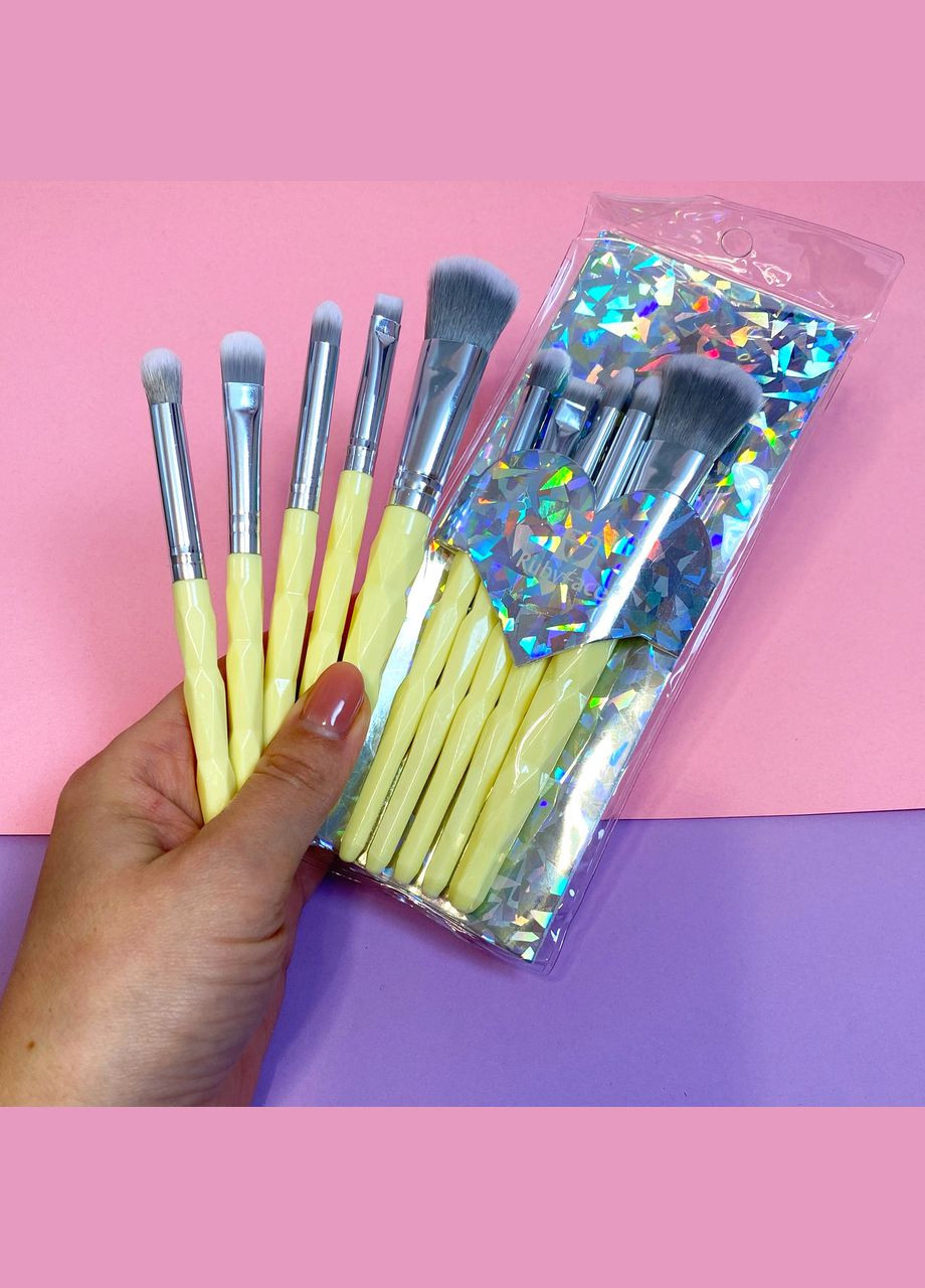 Набор 5 кисточек для макияжа Ruby Face No Brand (304055774)