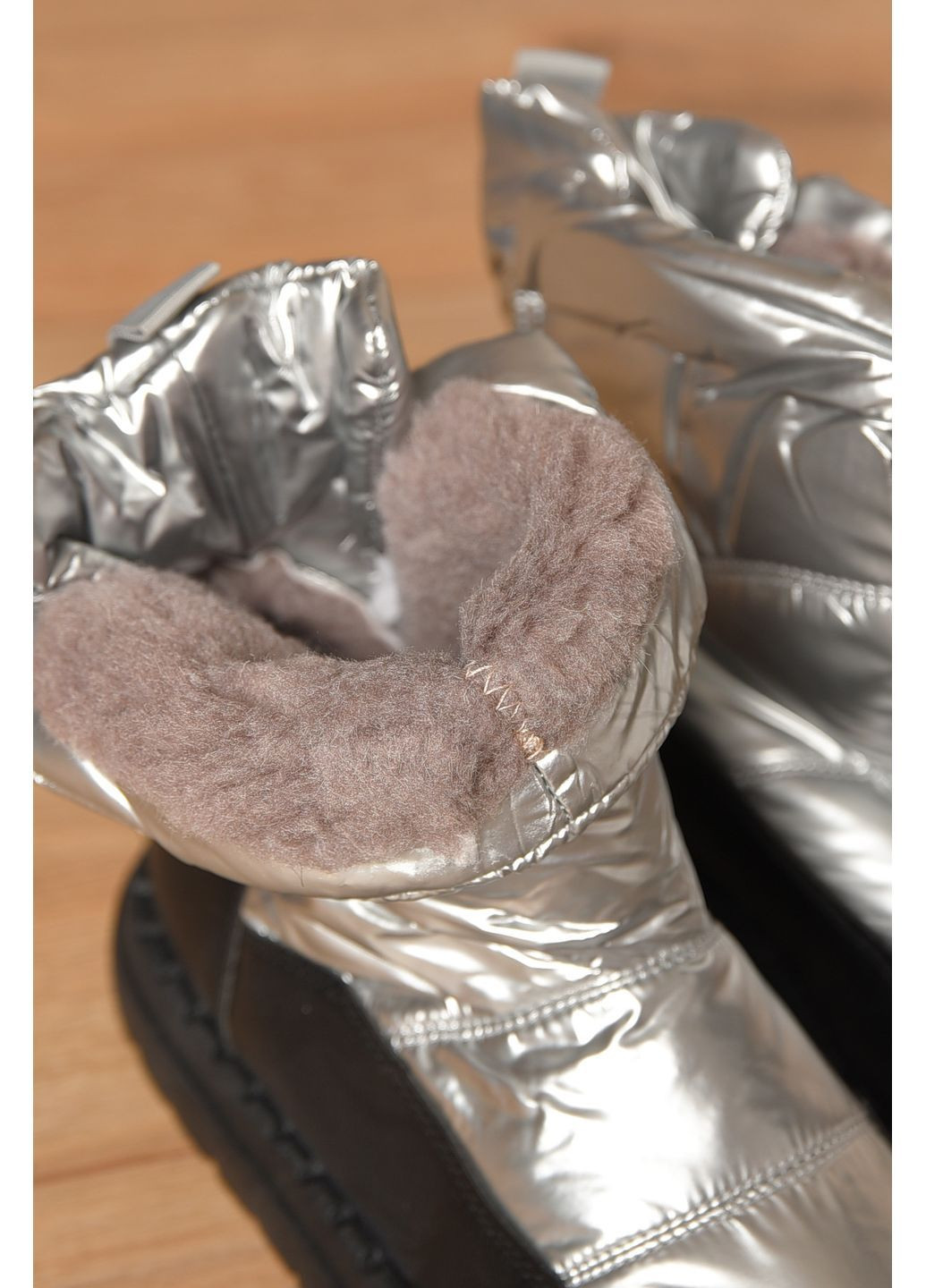 Дутики жіночі на хутрі чорно-сірого кольору Let's Shop (368540533)