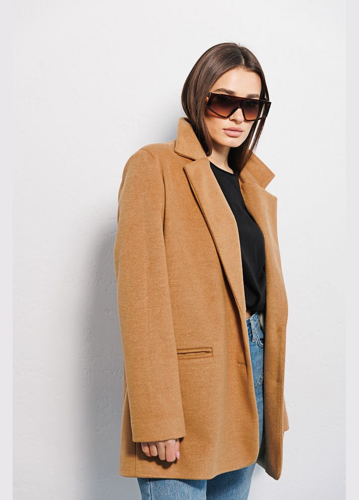 Коричневое Короткое женское пальто карамельного цвета Arjen