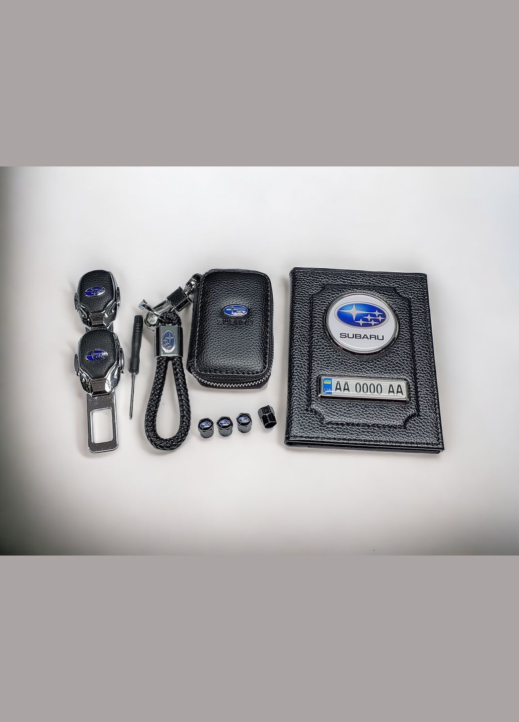Комплект на подарок с логотипом, обложка, брелок, ключница, колпачки на ниппель Subaru (330255036)