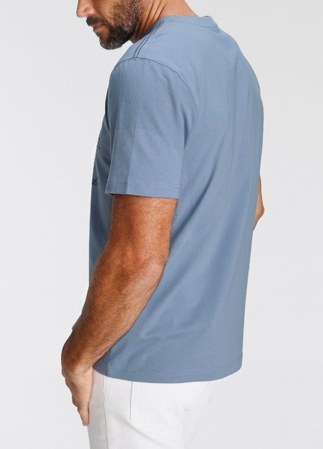 Голубая футболка Man's World