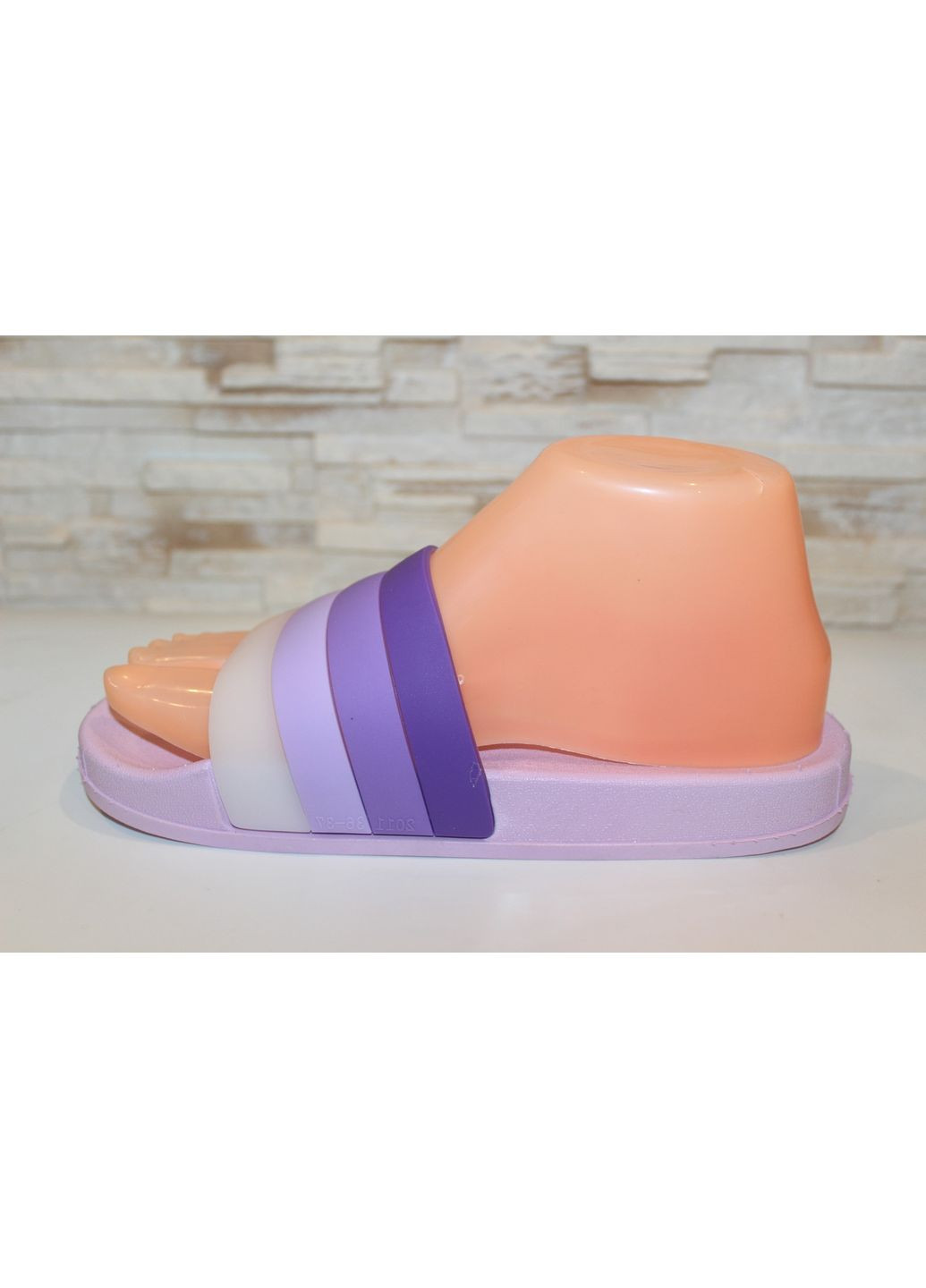 Сиреневые шлепанцы женские летние сиреневые силиконовые No Brand