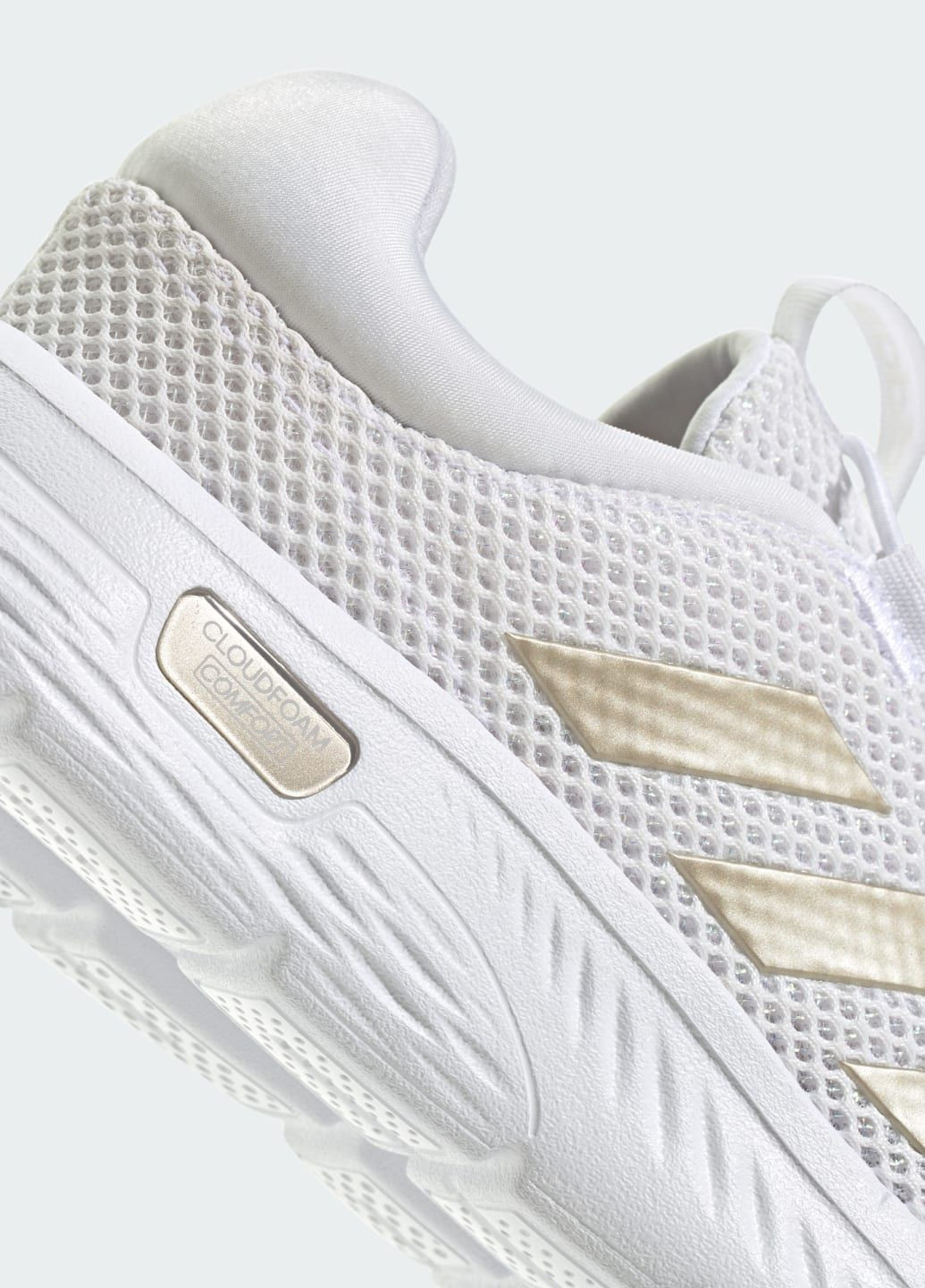 Кроссовки Cloudfoam Comfy adidas белые всесезоны (316580578)