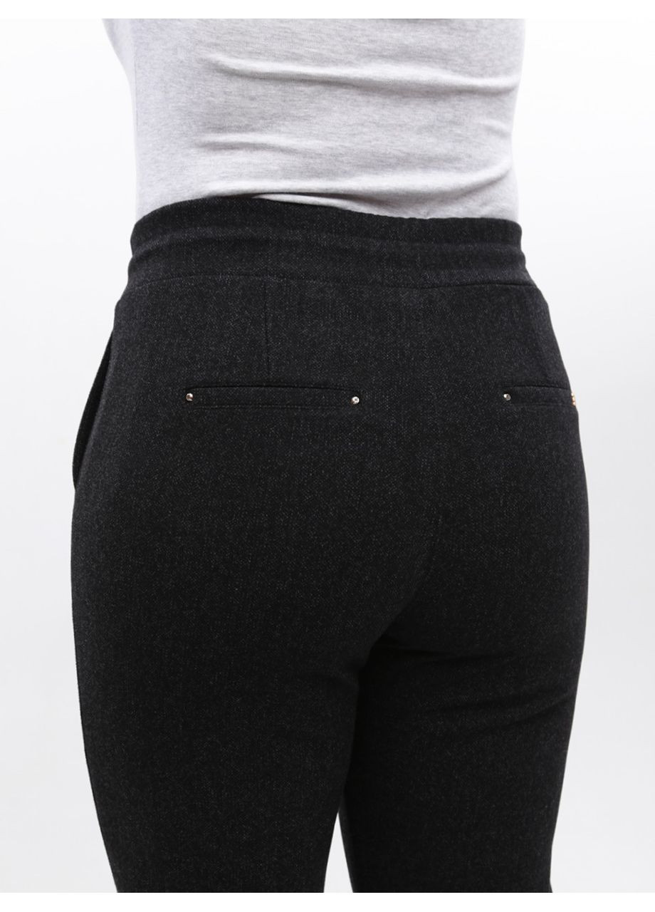 Брюки женские черные зауженные теплые на резинке Estensivo MOM (369668890)