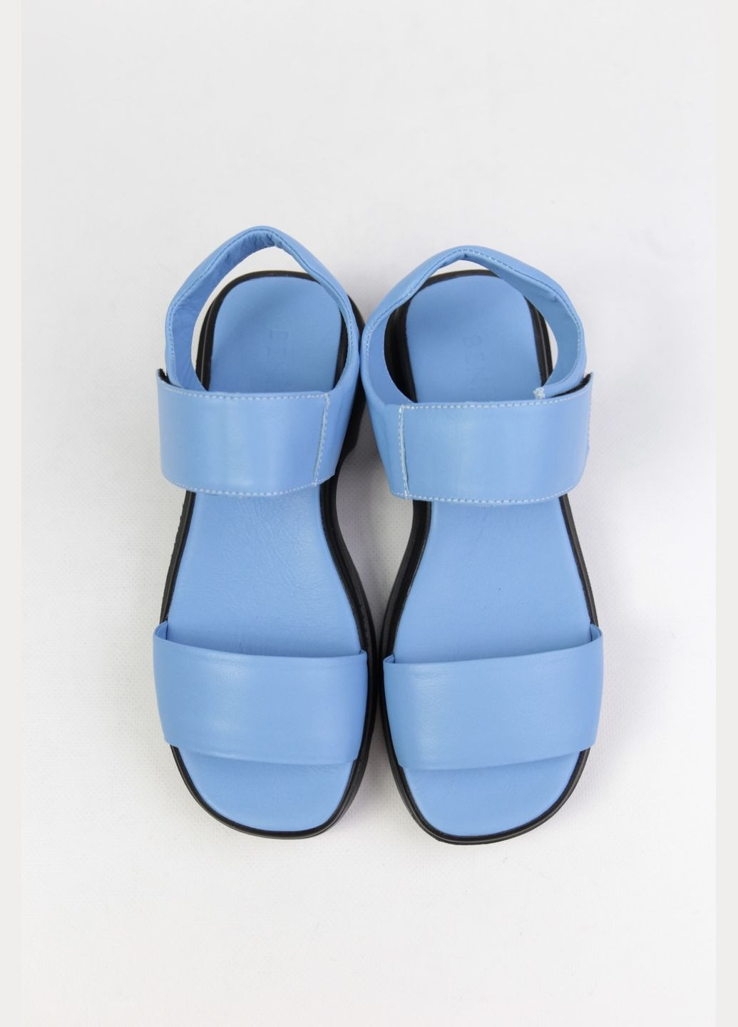 Синие босоножки Benito без застежки