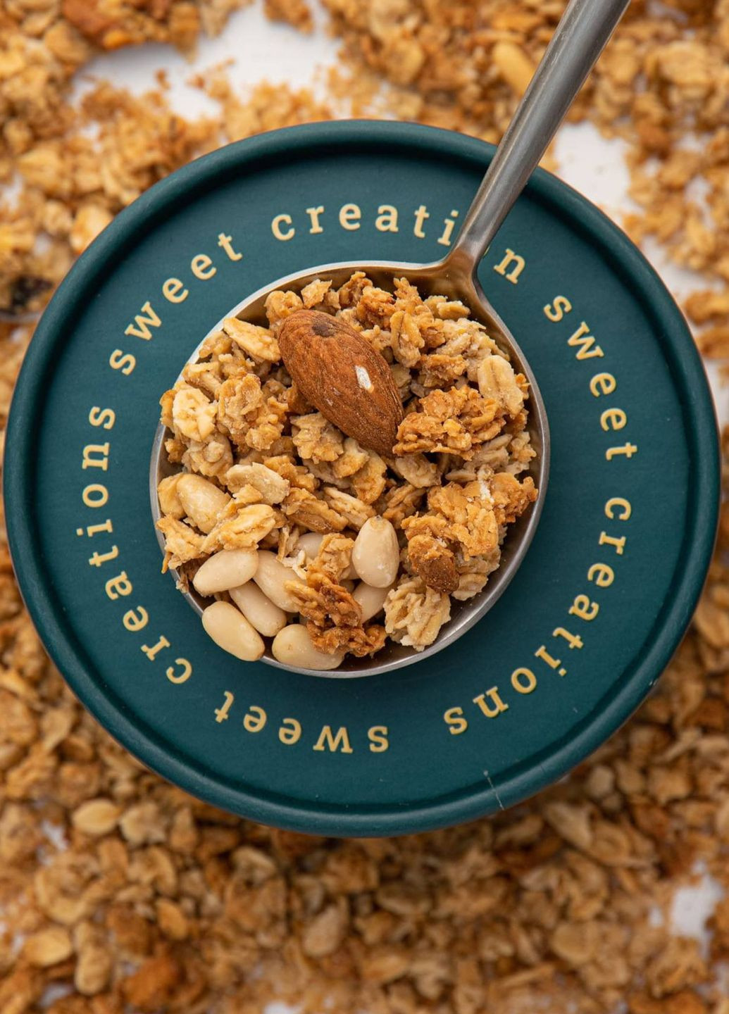 Смачний набір Nuts’ Gregory Box Almond, Nuts’ Trio, Pistachio & Mint, 1500 г Hillary (316155128)