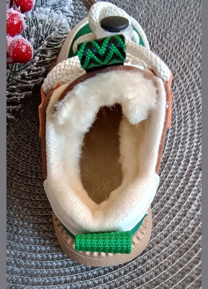 Комбіновані всесезонні кросівки дитячі зимові з коричневими вставками No Brand