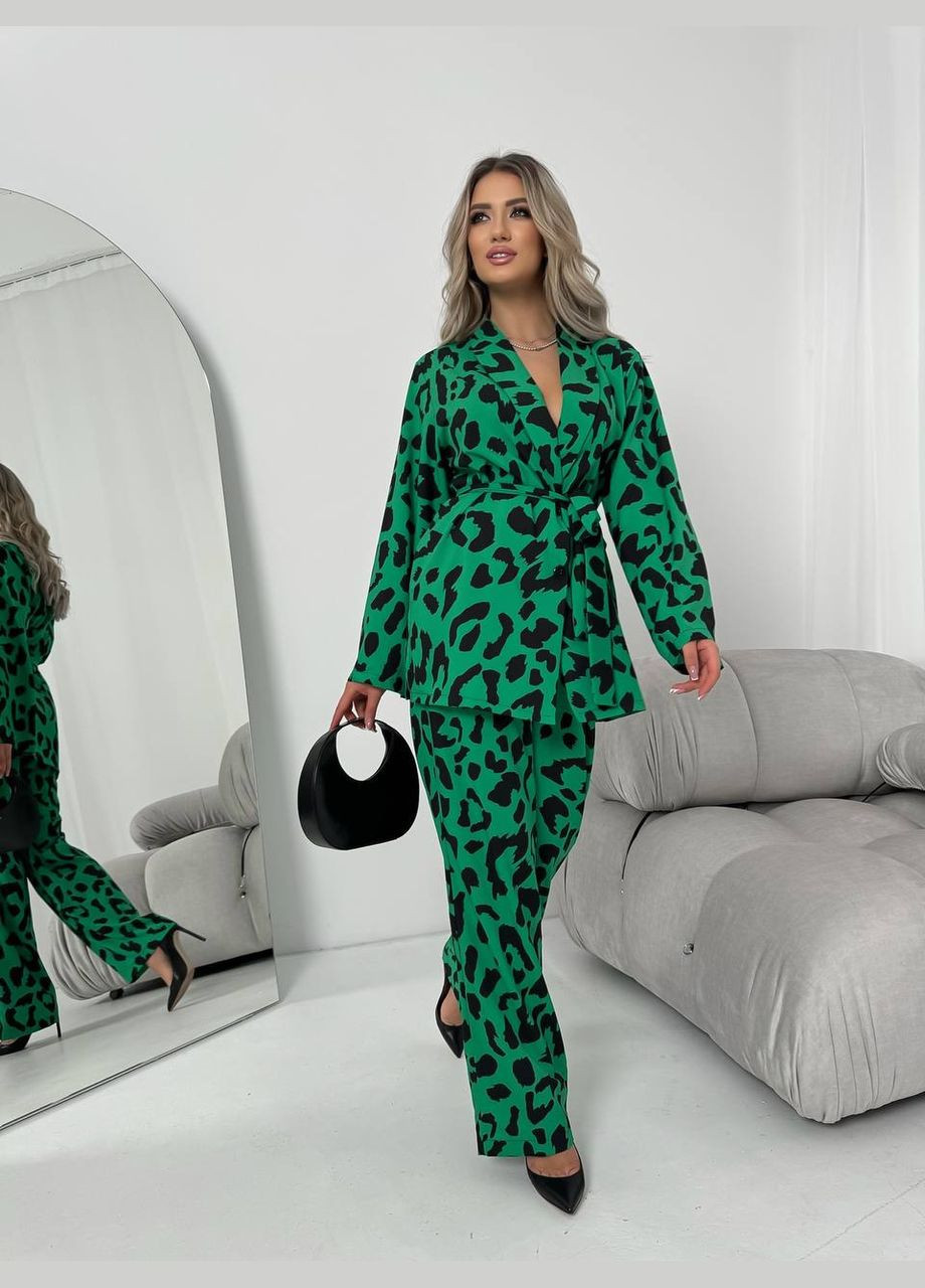 Жіночий костюм двійка колір зелений р.42/44 453528 New Trend (286330149)