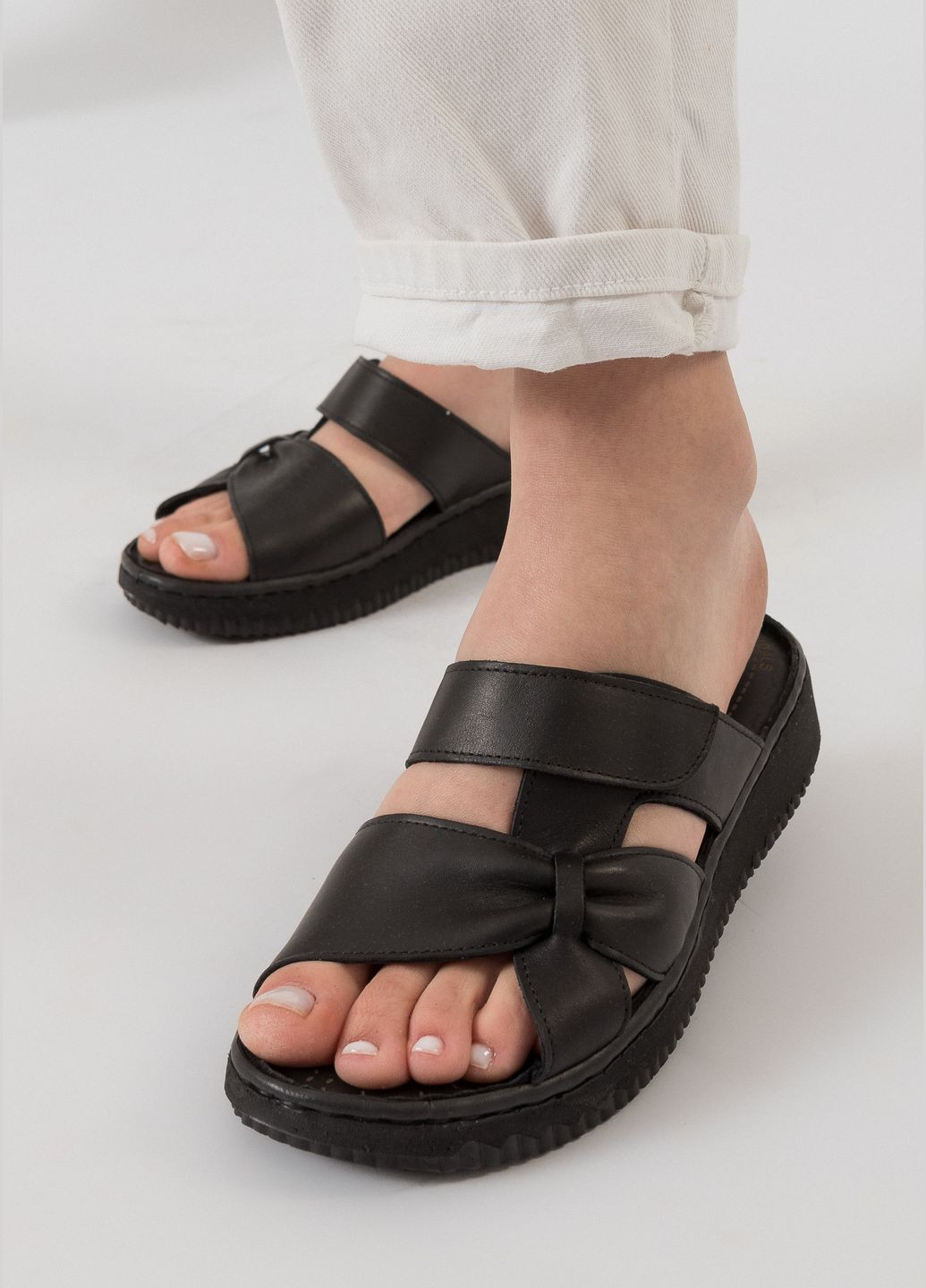 Черные шлепанцы (1563лz) Voyager