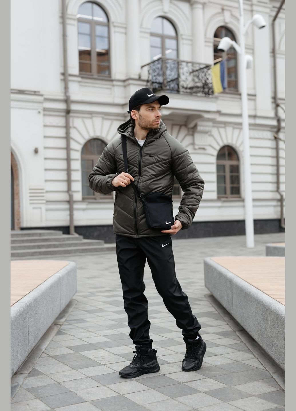 Оливковый (хаки) демисезонный комплект мужской: куртка motion хаки + штаны «president» черные. барсетка в подарок! No Brand