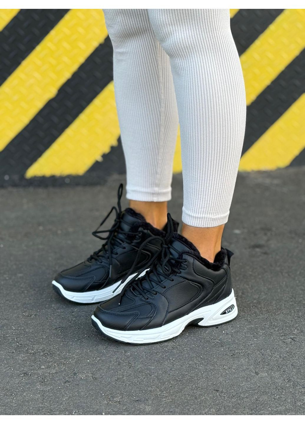 Кроссовки женские зимние утепленные на меху черные из экокожи спортивные повседневные No Brand чёрные зима (362961347)