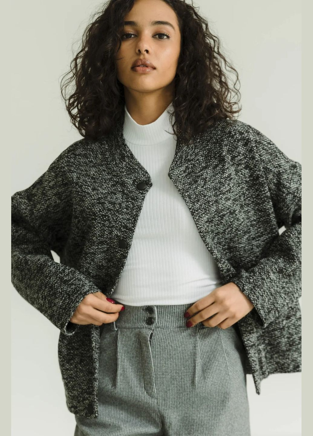 Сіра демісезонна бомбер Seventeen