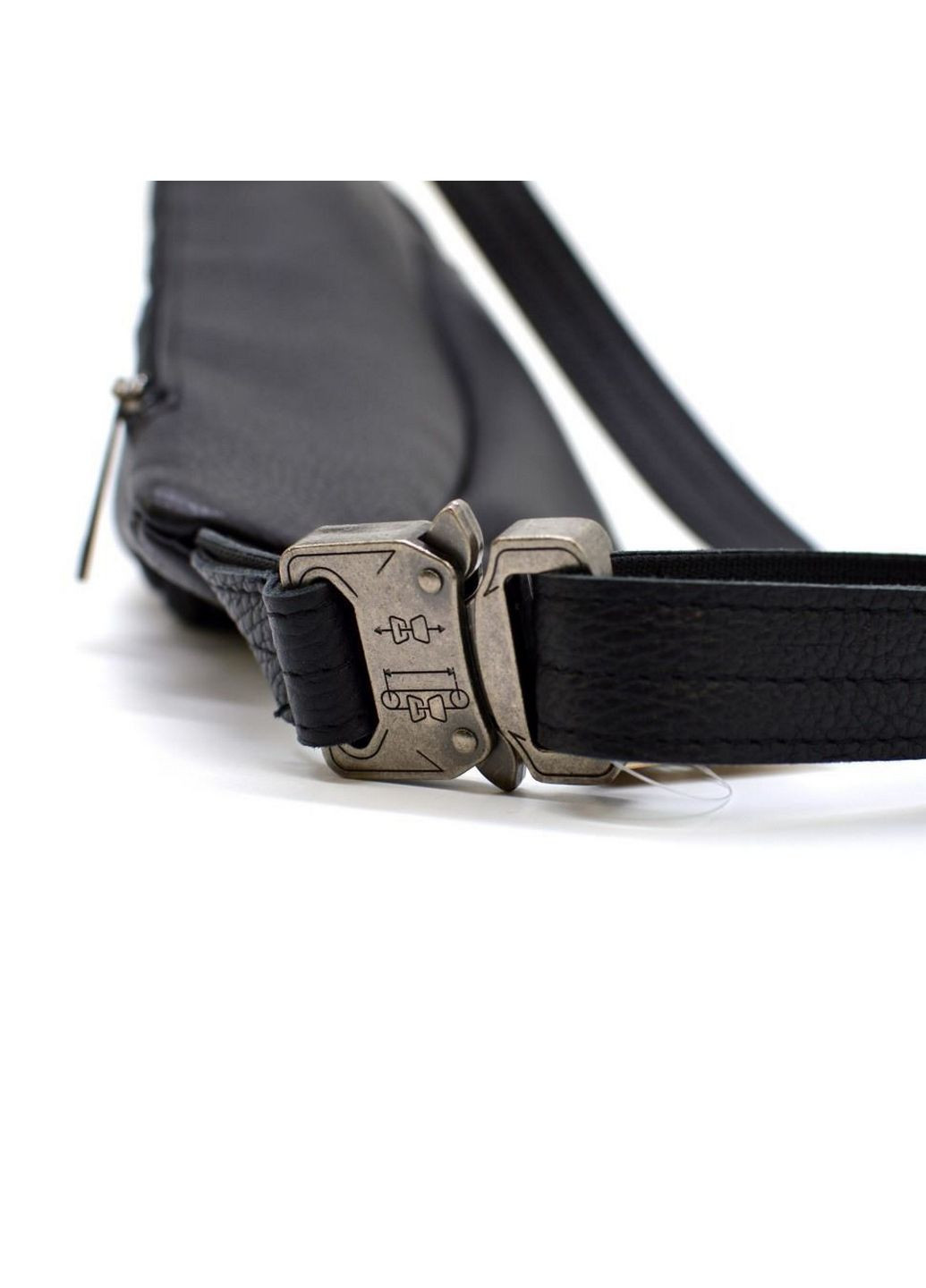 Чоловіча шкіряна сумка на пояс 33х11.5х8 см TARWA (315874524)