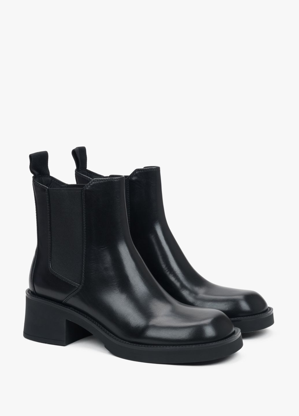 Осенние челси, цвет черный Estro