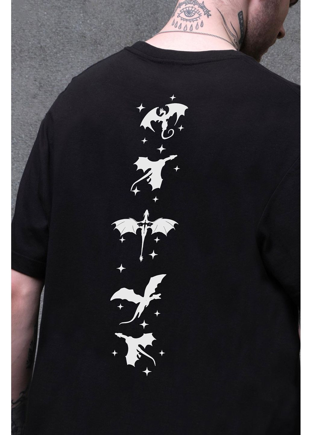 Черная мужская оверсайз футболка с принтом четвертое крыло black Without