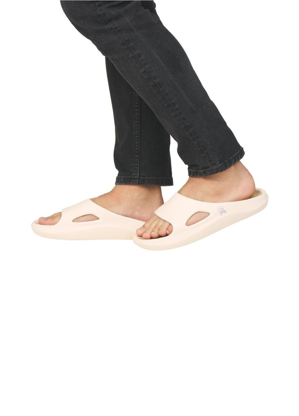 Бежевые пляжные шлепанцы Rieker