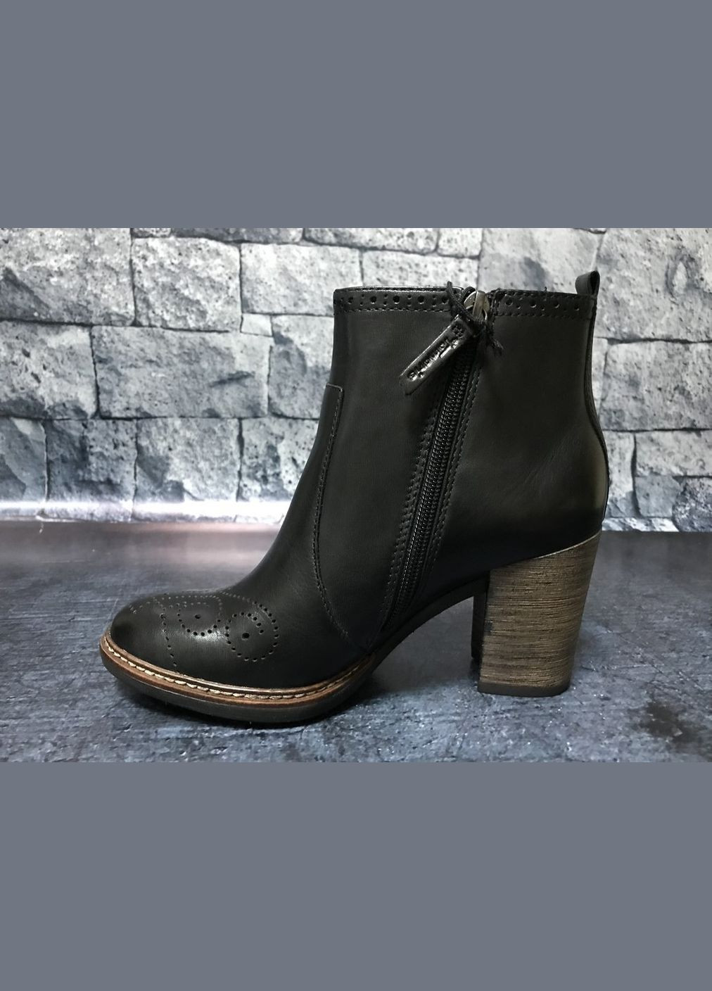 Осенние кожаные женские демисезонные ботинки,, германия Tamaris