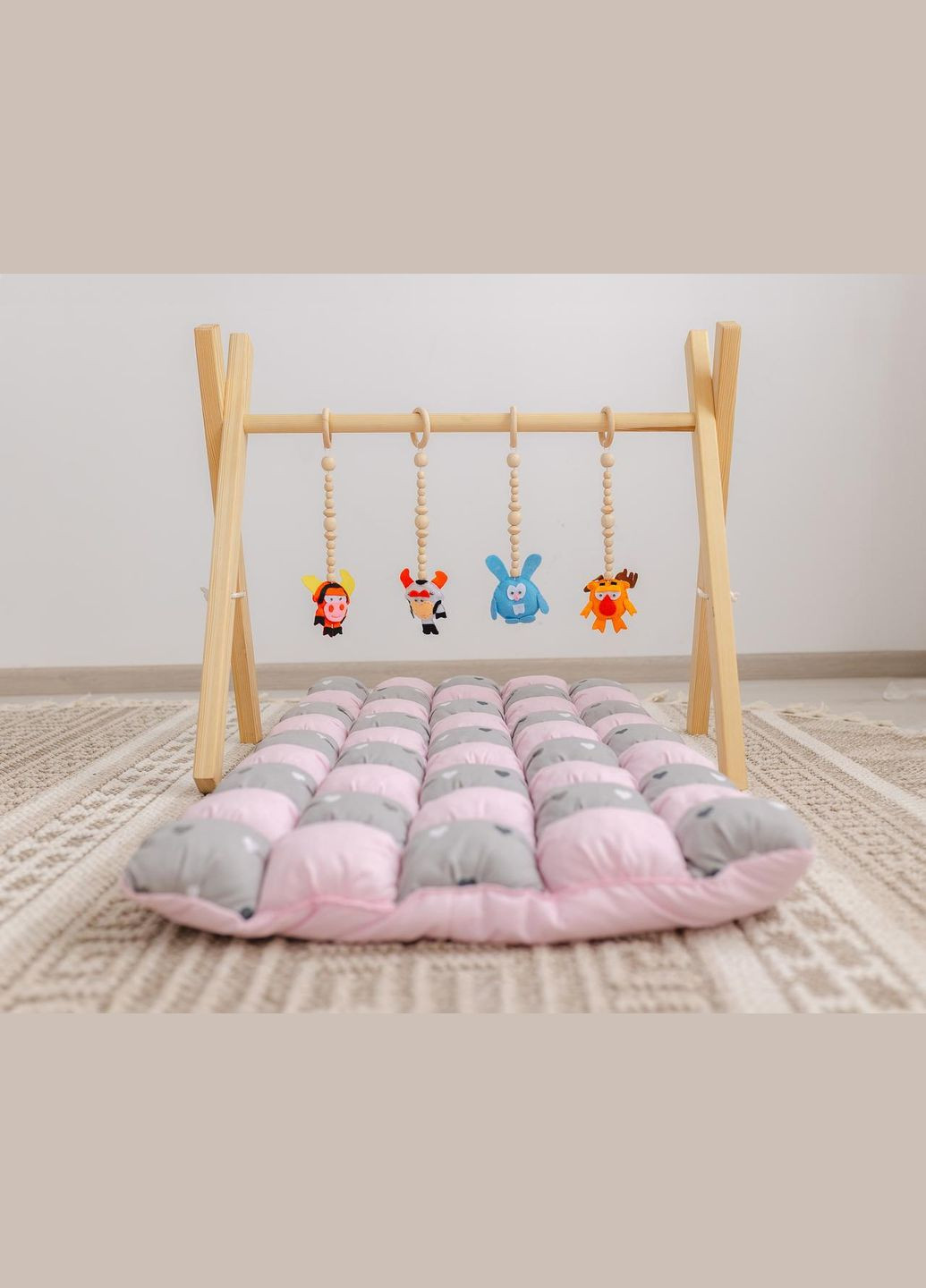 Мобиль детский напольный Смешные герои с матрасиком Мальвинка No Brand (316256952)