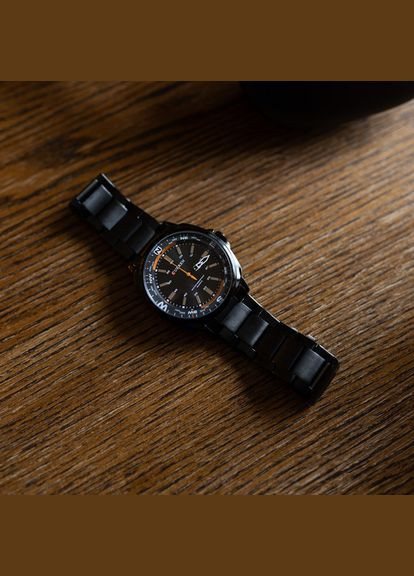 Sailor Curren (346535085)