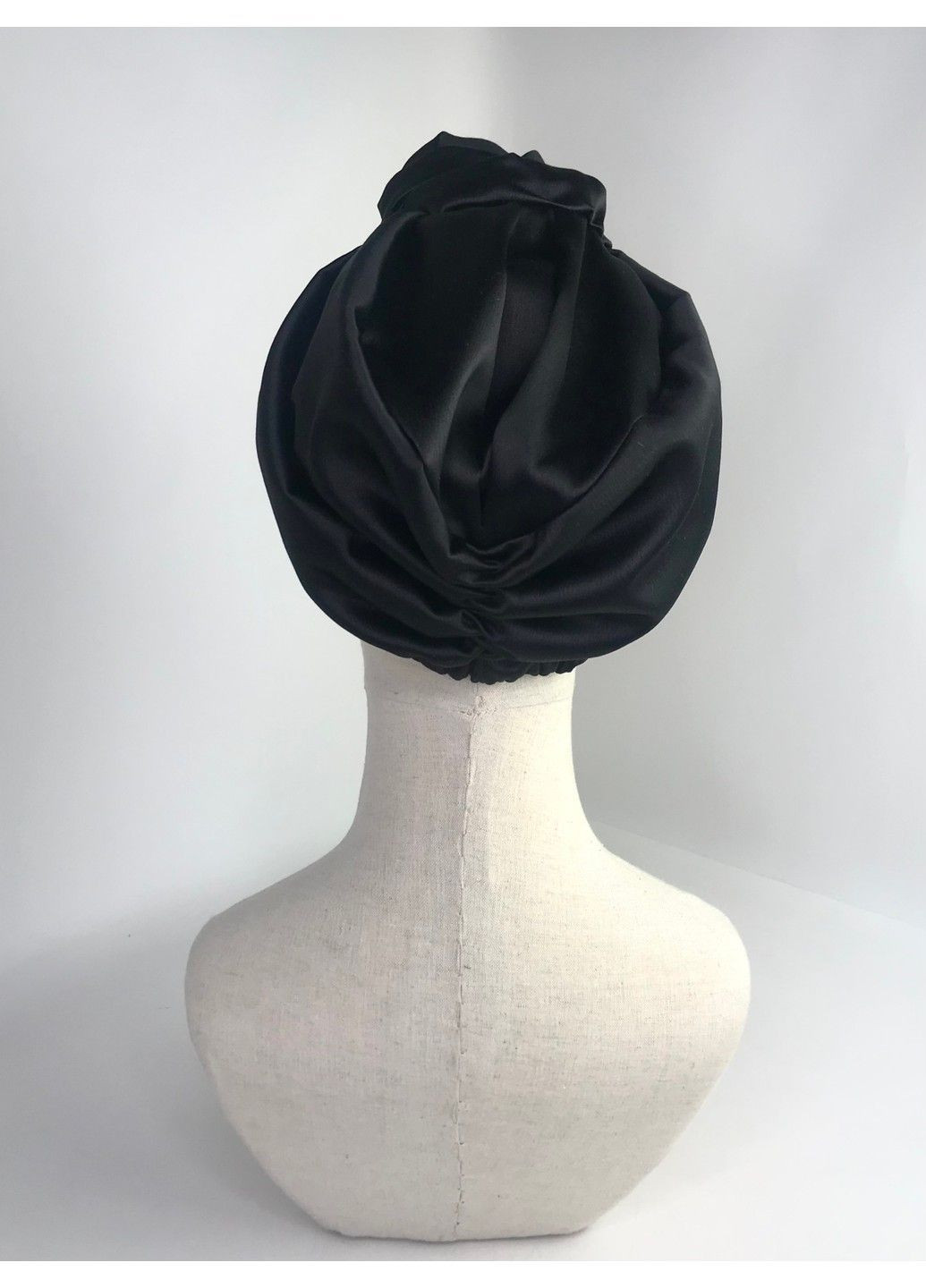 Атласний тюрбан з квіткою BANDANA QUEEN (366239251)