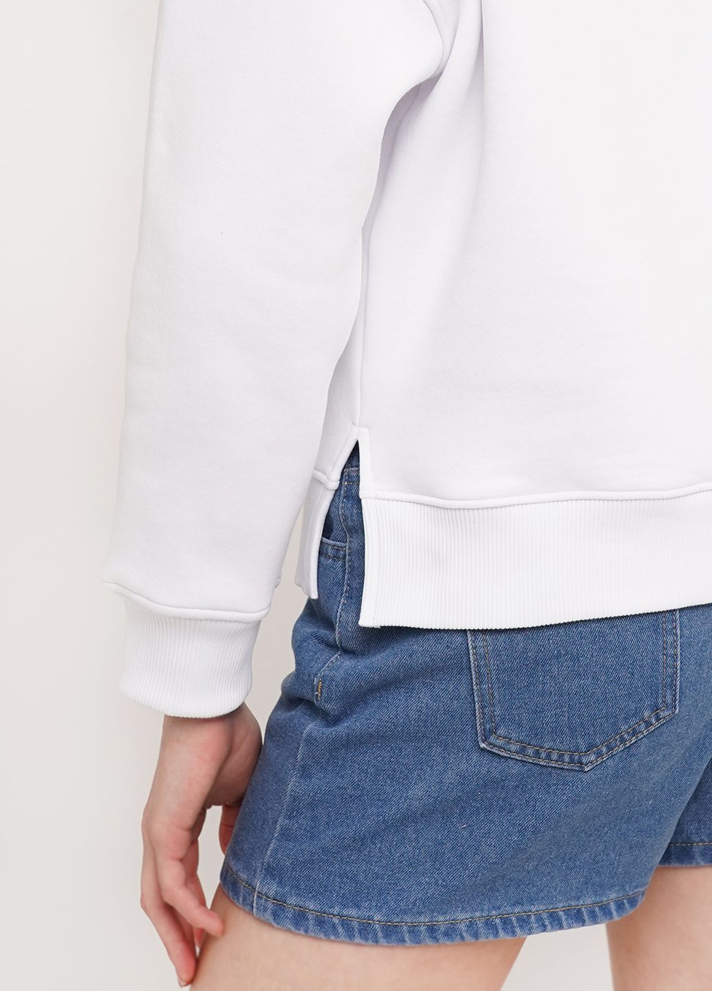 Белый свитшот Daria Karpiuk однотонный (312524365)